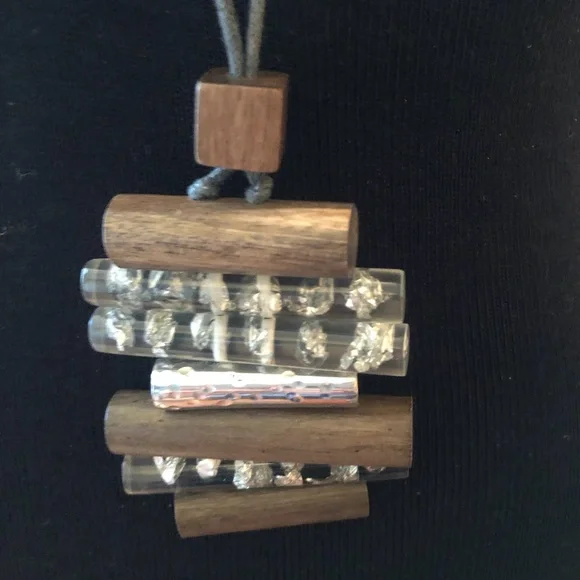 Geometric Minimalist Wood Pendant Necklace - Picture 1 of 3